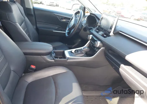 2022 Toyota Rav4 Xle Premium из США, поврежденный, VIN 2T3A1RFV0NC271718